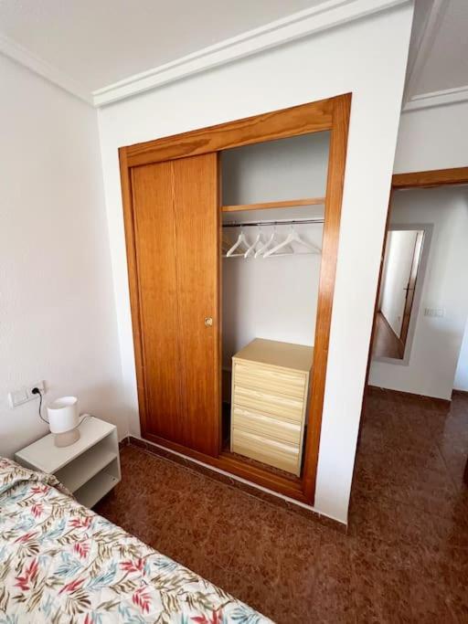 Nice And Central Apartment Torrevieja Exteriör bild
