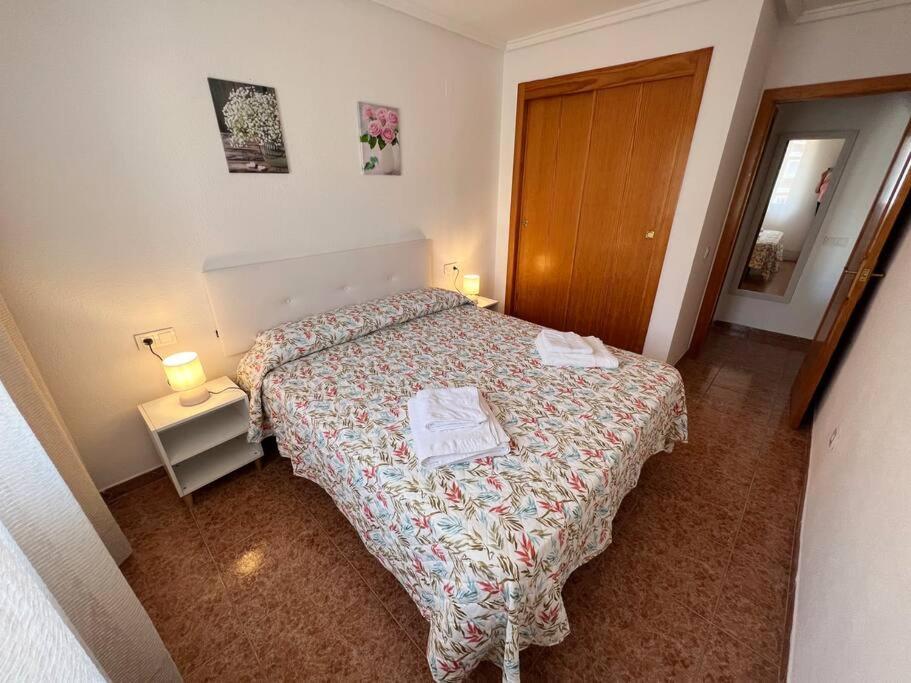 Nice And Central Apartment Torrevieja Exteriör bild