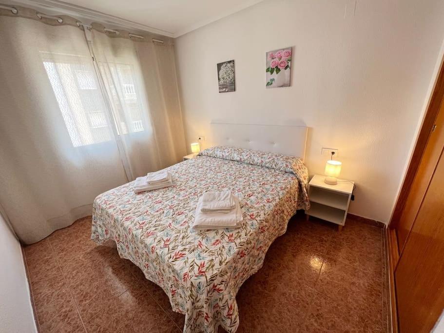 Nice And Central Apartment Torrevieja Exteriör bild